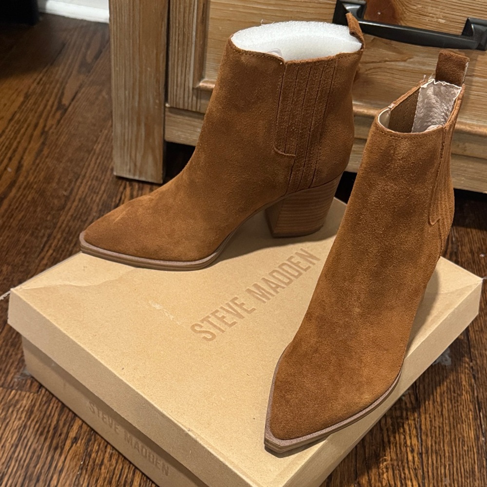 Steve Madden Women's Brown Suede Ankle Booties